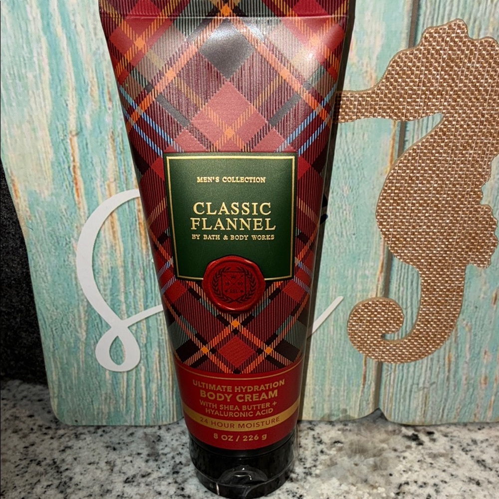 Bath & Body Works Red and Black Moisturizer